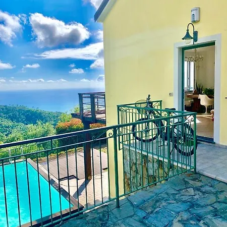 Holiday home Corner Of Paradise *