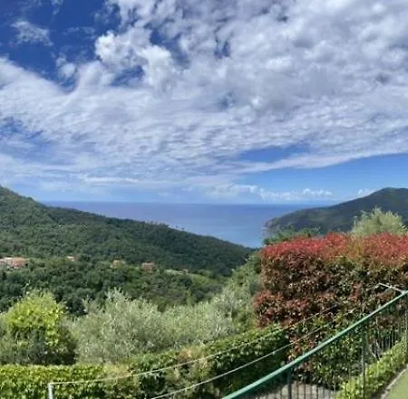 Corner Of Paradise Nyaraló Moneglia