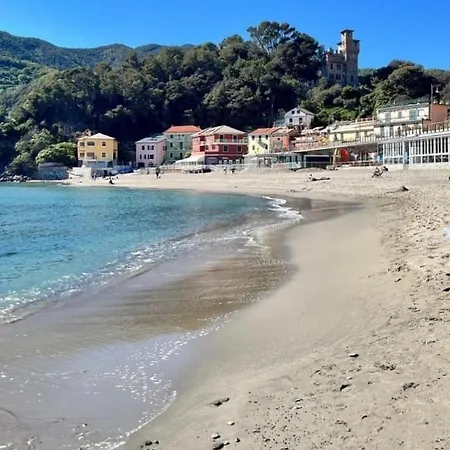 Corner Of Paradise * Moneglia